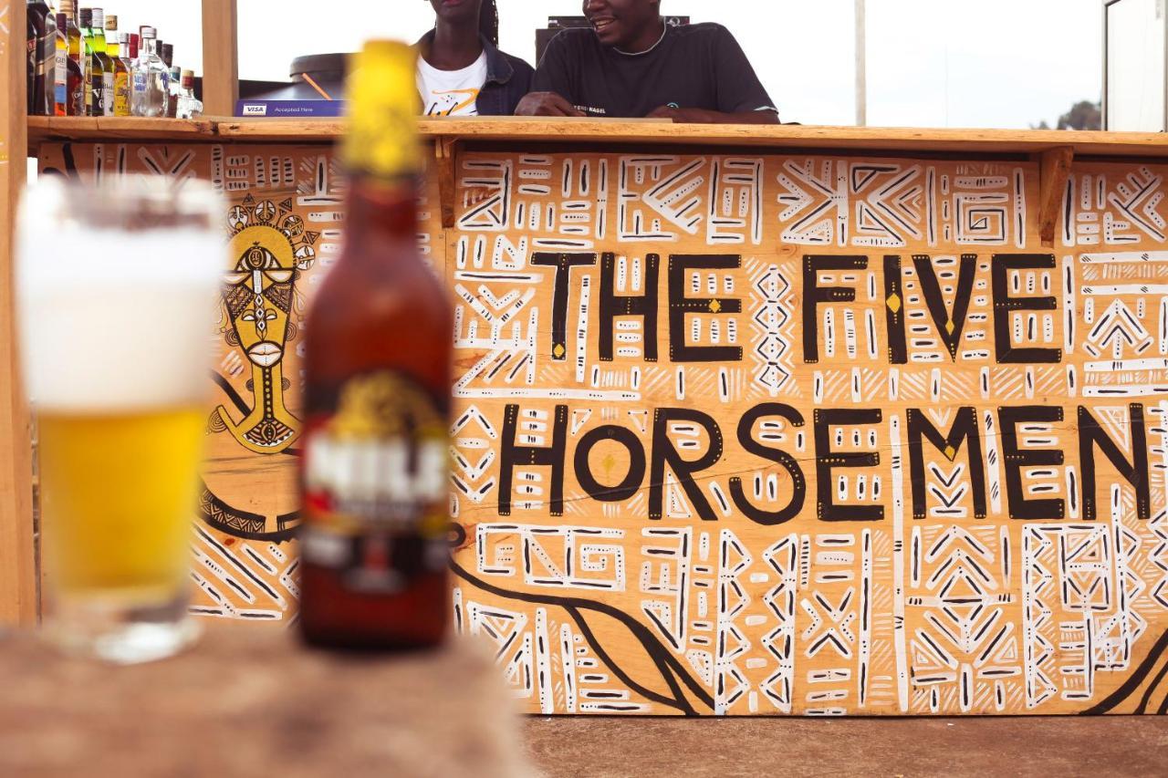 The Five Horsemen Vandrerhjem Kampala Eksteriør bilde